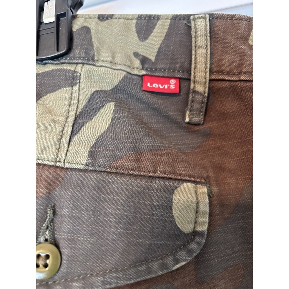 Levi's Camouflage Cargo Shorts Men's 40x9 100 % Cotton Outdoor Hiking Military - Picture 12 of 15